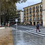 Minimalista En El Corazon De 毕尔巴鄂