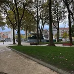 Minimalista En El Corazon De Bilbao