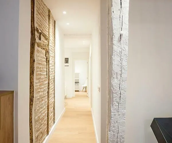 Minimalista En El Corazon De Apartament Bilbao